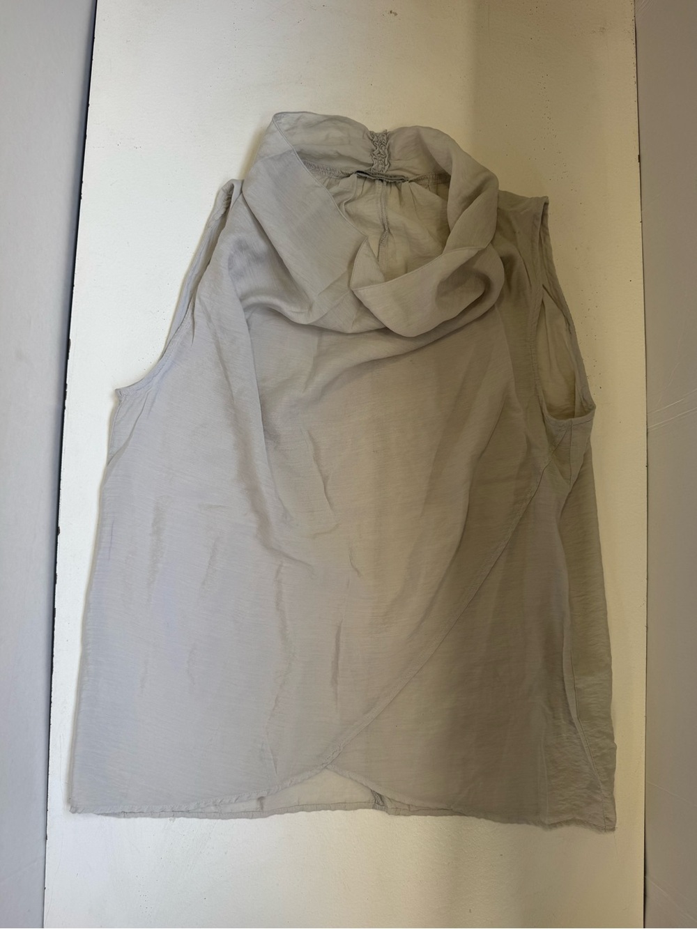 cut loose -Draped Cowl Neck Sleeveless Top -light grey medium